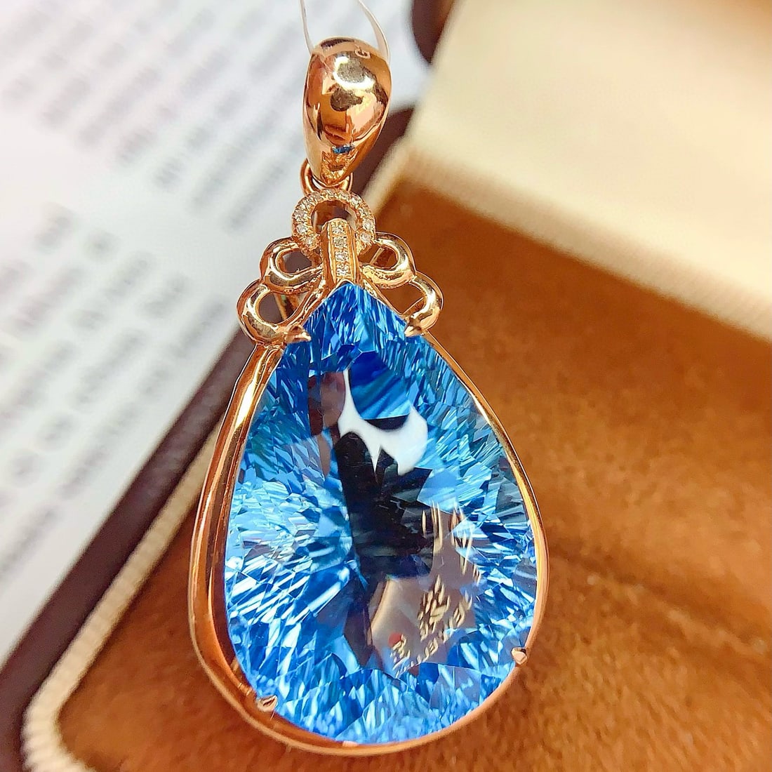 14k Gold 34 Ct Natural Topaz & Diamond Pendant( Without Chain ) - 4