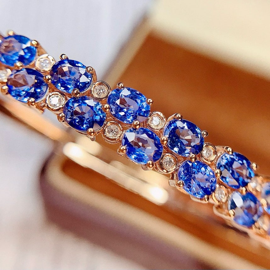 14k Gold 7.8 Ct Natural Sapphire & Diamond Bangle - 3