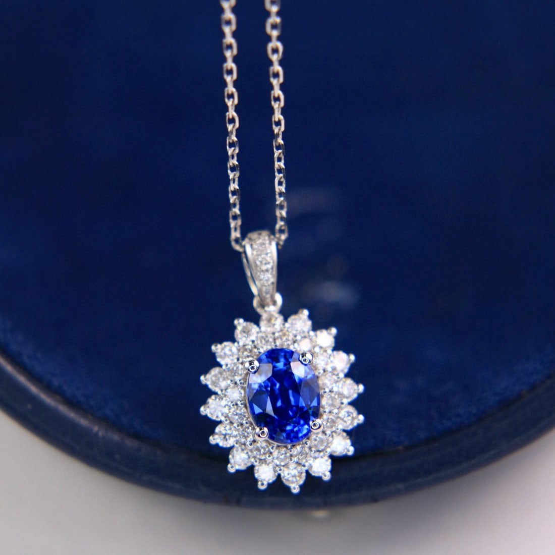 14k Gold 1.37 Ctw Natural Sapphire & Diamond Pendant( Without Chain ): Ref:230954203 // gold content:14k gold // main gemstone:sapphire // shape:oval // carat weight:0. 93ct // color:blue // treatment:natural // // adjacent gemstone 2 : diamond // shape:round // carat we