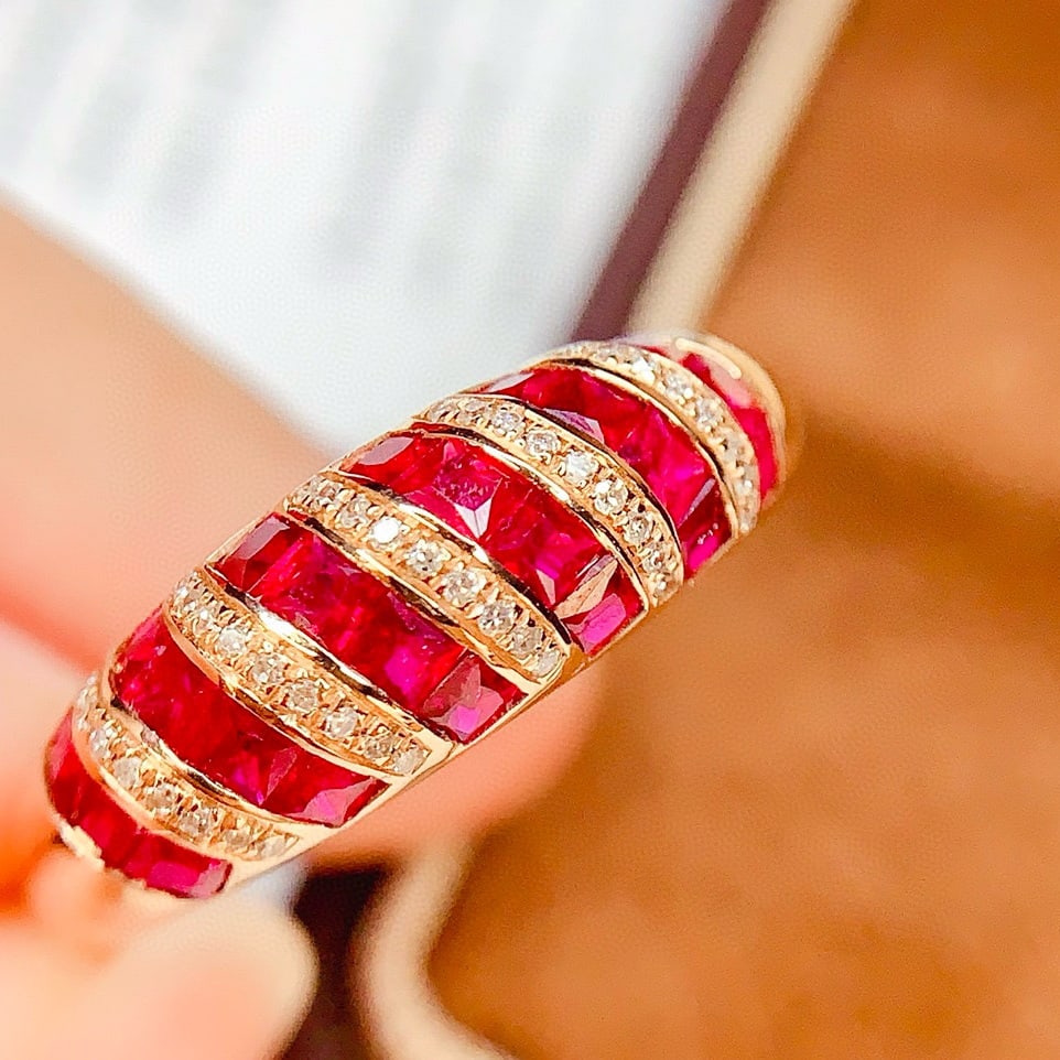 14k Gold 1.8 Ct Natural Ruby & Diamond Ring - 5