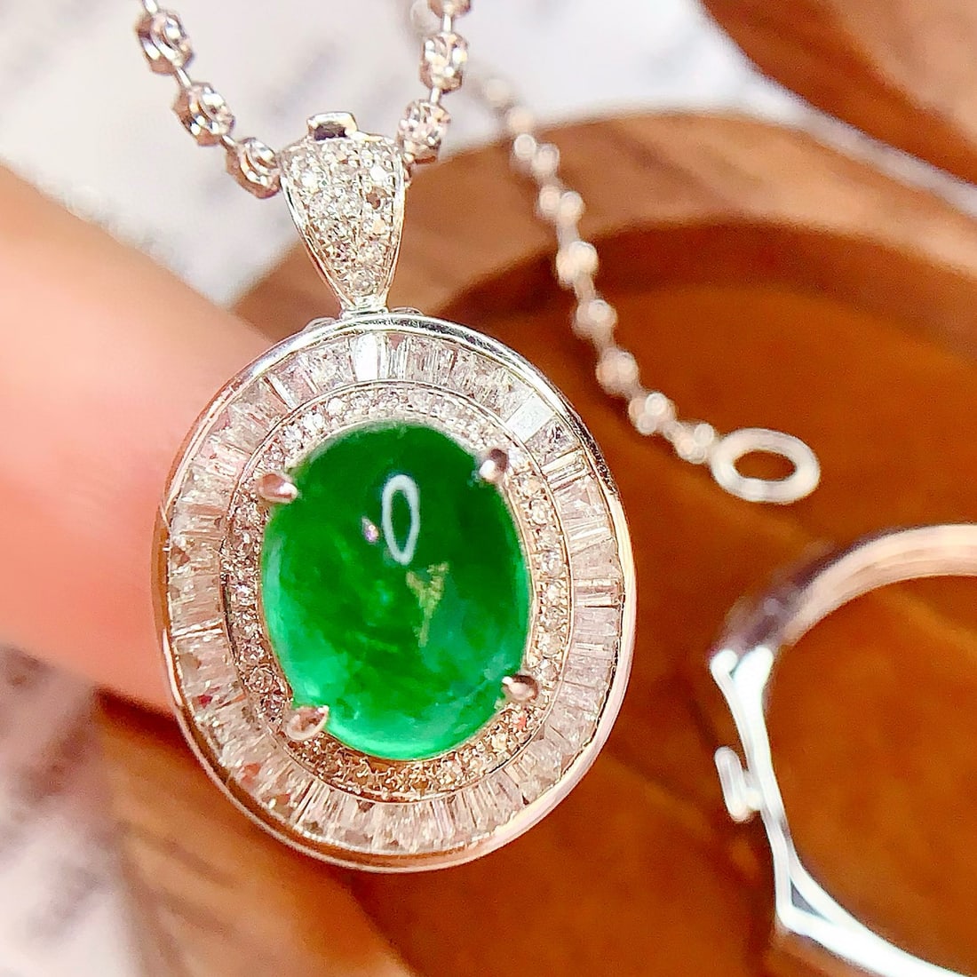 14k Gold 3.56 Ct Vivid Green Natural Emerald & Diamond Ring/pendant( Without Chain ) - 4