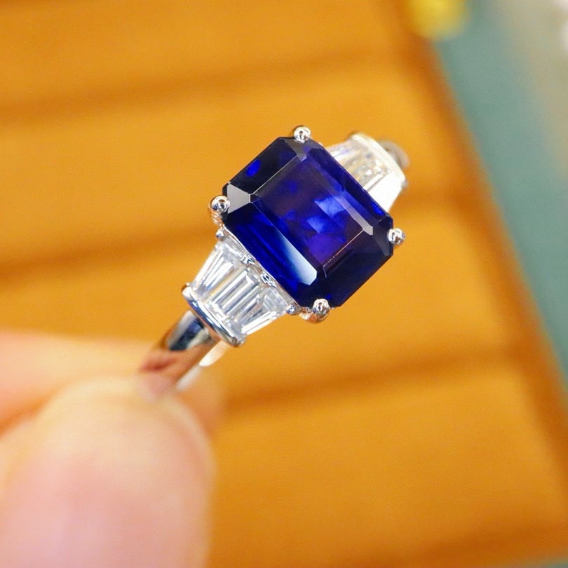 14k Gold 2.05 Ctw Natural Sapphire & Diamond Ring - 3