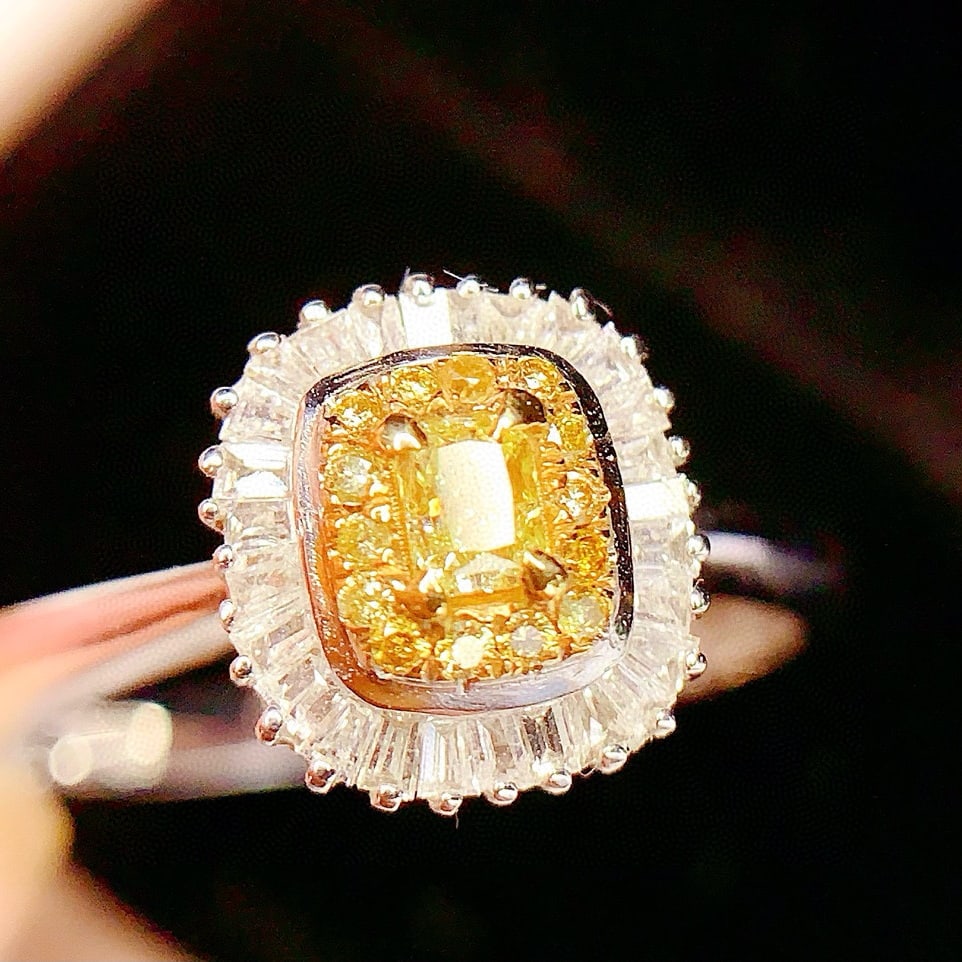 14k Gold 0.25 Ct Natural Yellow Diamond & Diamond Ring - 2
