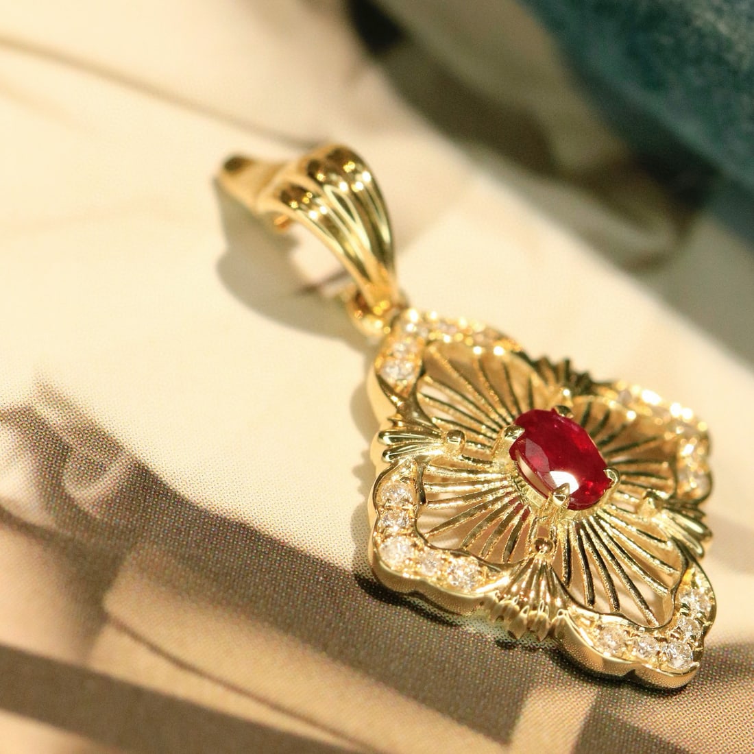 14k Gold 0.29 Ctw Natural Ruby & Diamond Pendant( Without Chain ) - 3