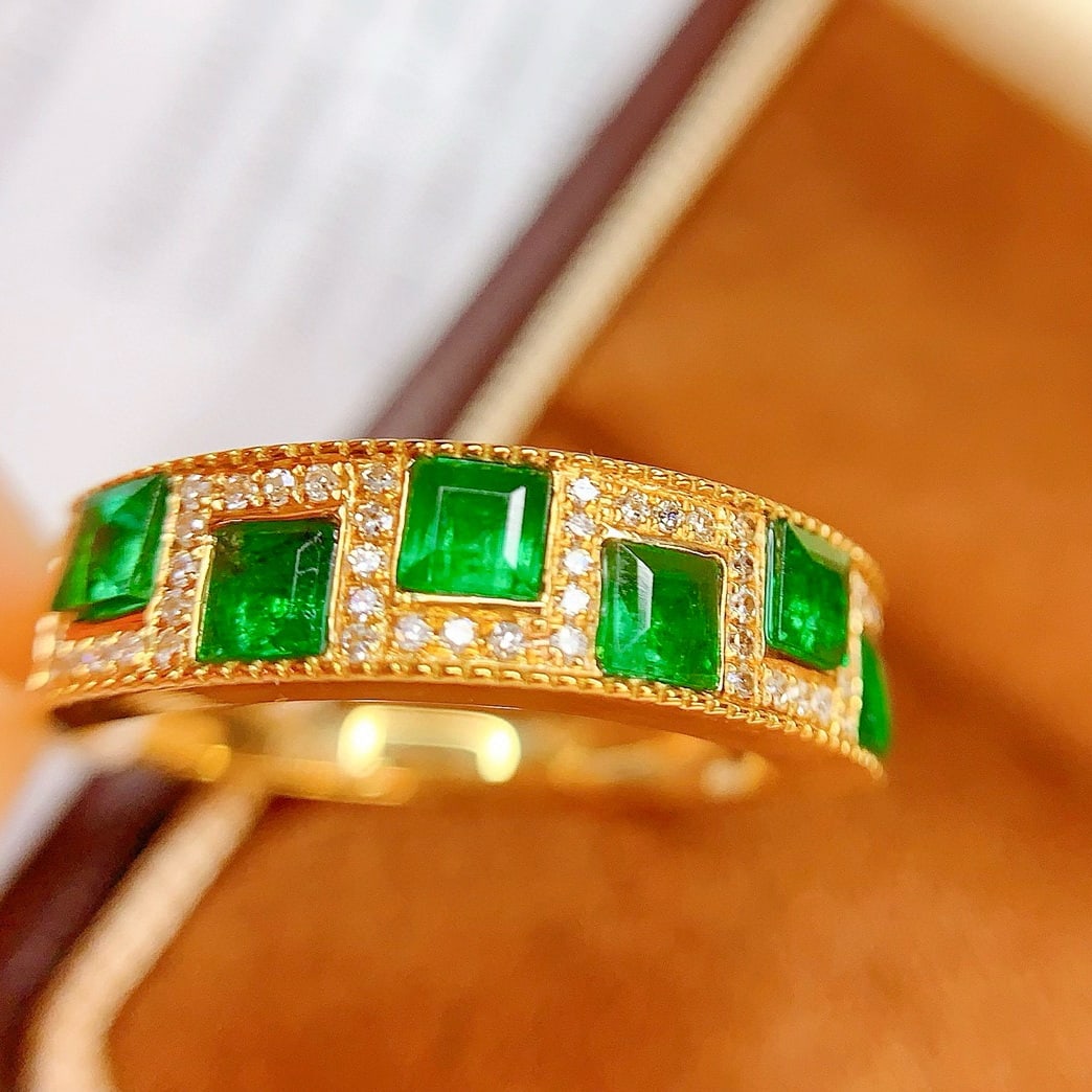 14k Gold 1.1 Ct Vivid Green Natural Emerald & Diamond Ring - 3