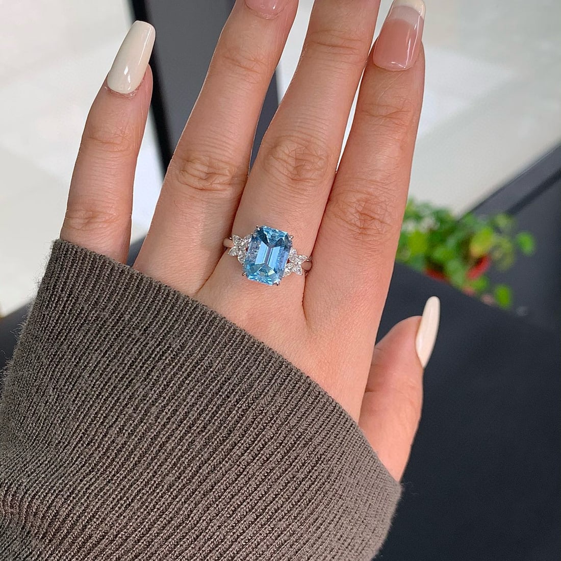 14k Gold 2.36 Ctw Natural Aquamarine & Diamond Ring - 3