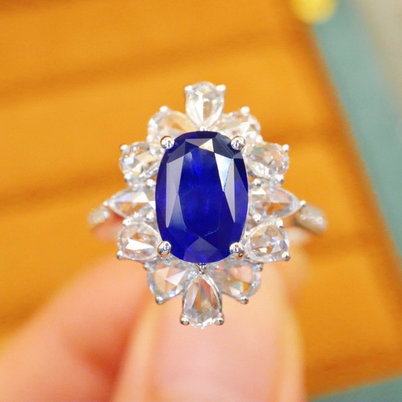 14k Gold 2.94 Ctw Natural Sapphire & Diamond Ring: Ref:230954274 // gold content:14k gold // ring size:7. 25us // // main gemstone:sapphire // shape:oval // carat weight:2. 22ct // color:royal blue // treatment:natural // // adjacent gemstone 2 :