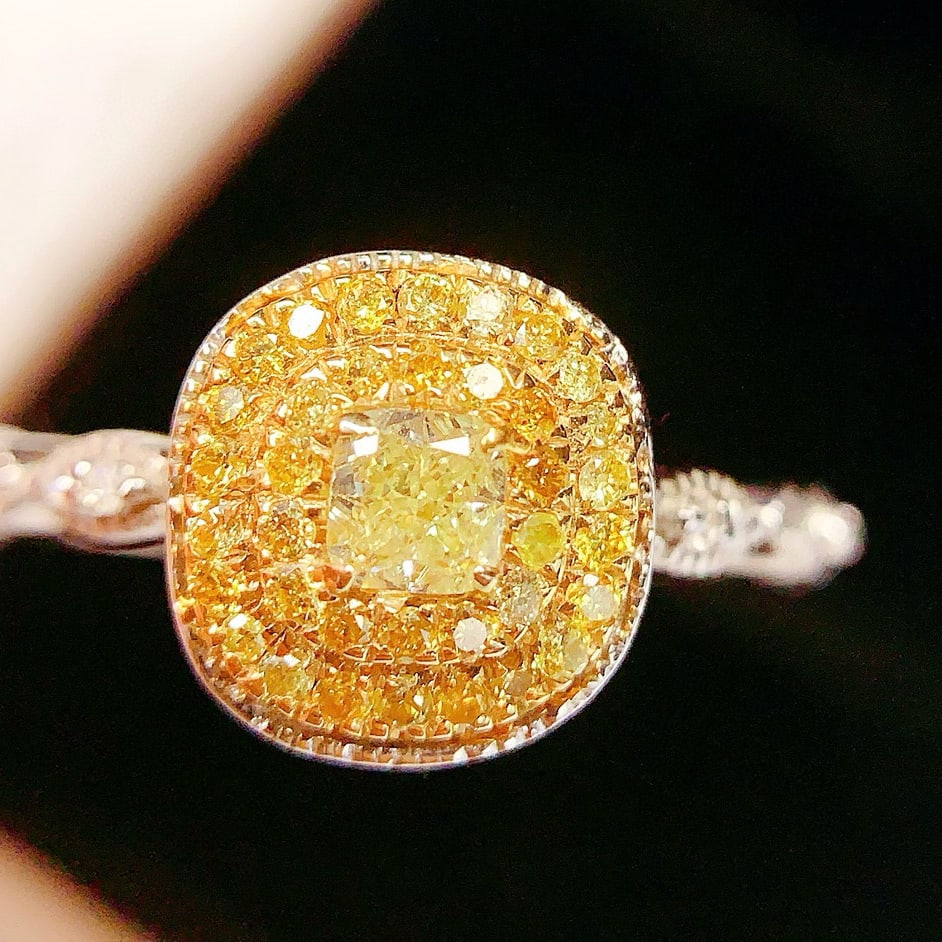 14k Gold 0.45 Ct Natural Yellow Diamond & Diamond Ring - 3