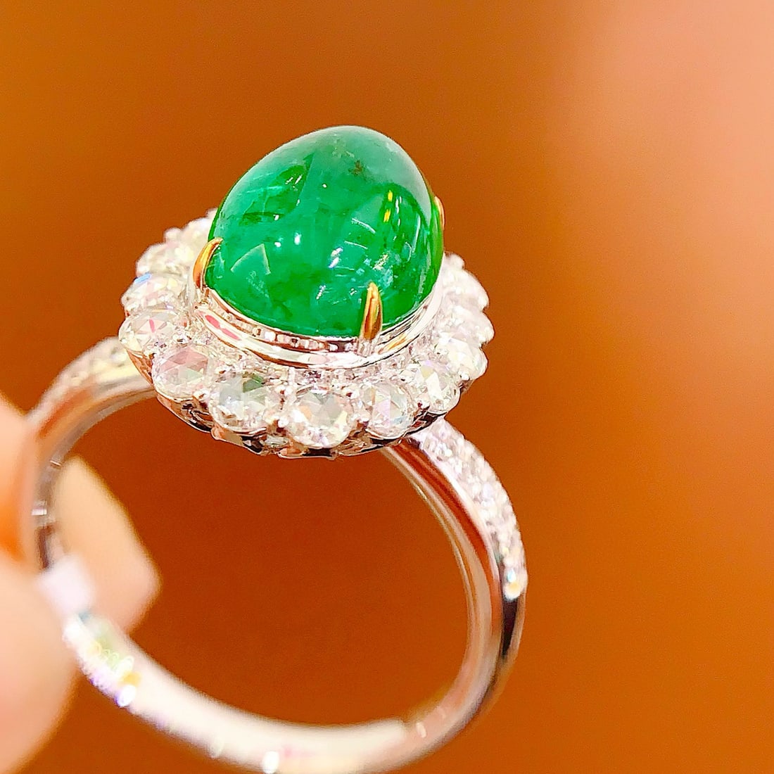 14k Gold 4.88 Ct Natural Emerald & Diamond Ring - 4