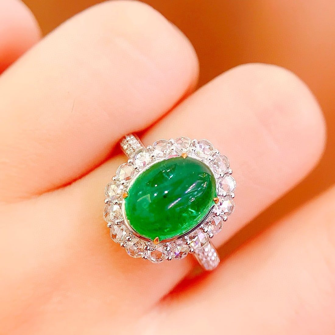 14k Gold 4.88 Ct Natural Emerald & Diamond Ring - 5