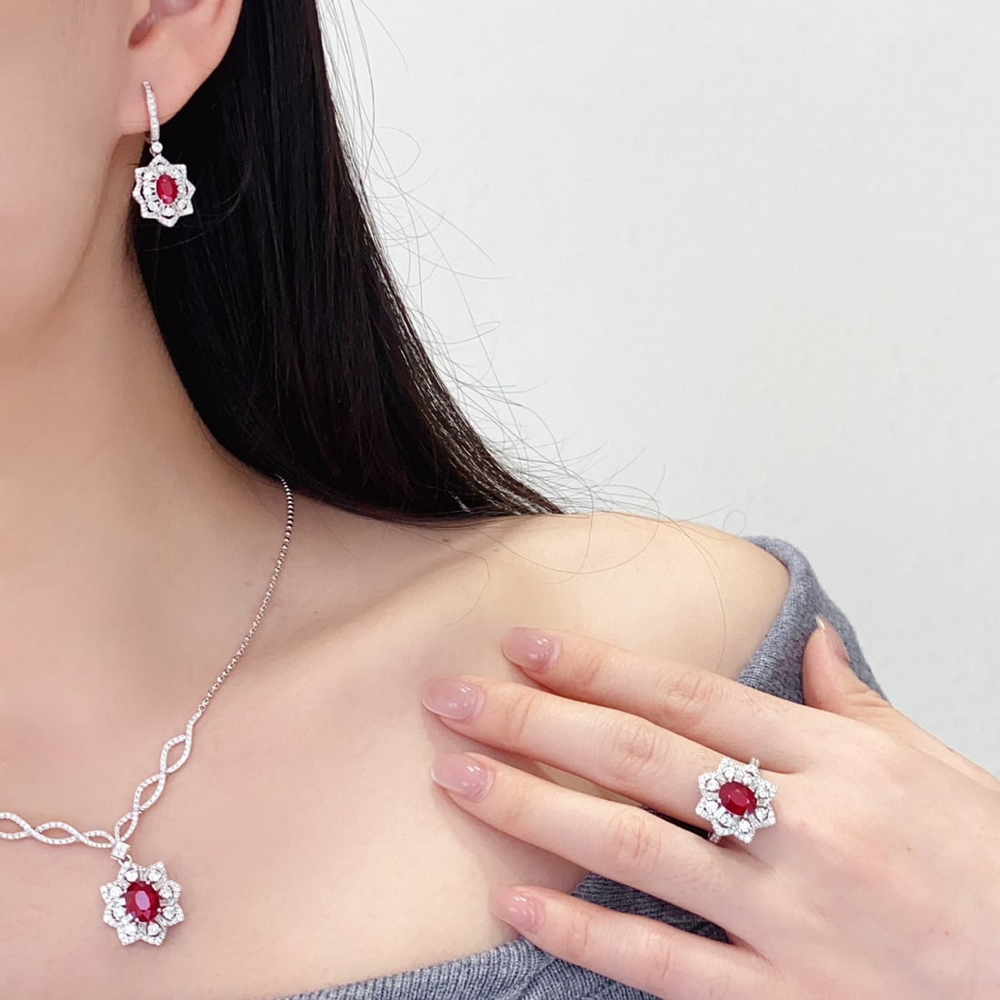 14k Gold 6.65 Ctw Natural Ruby & Diamond Jewelry Set - 2