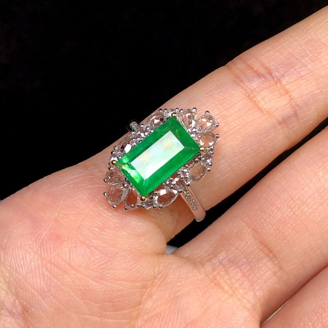 14k Gold 1.9 Ct Vivid Green Natural Emerald & Diamond Ring - 5