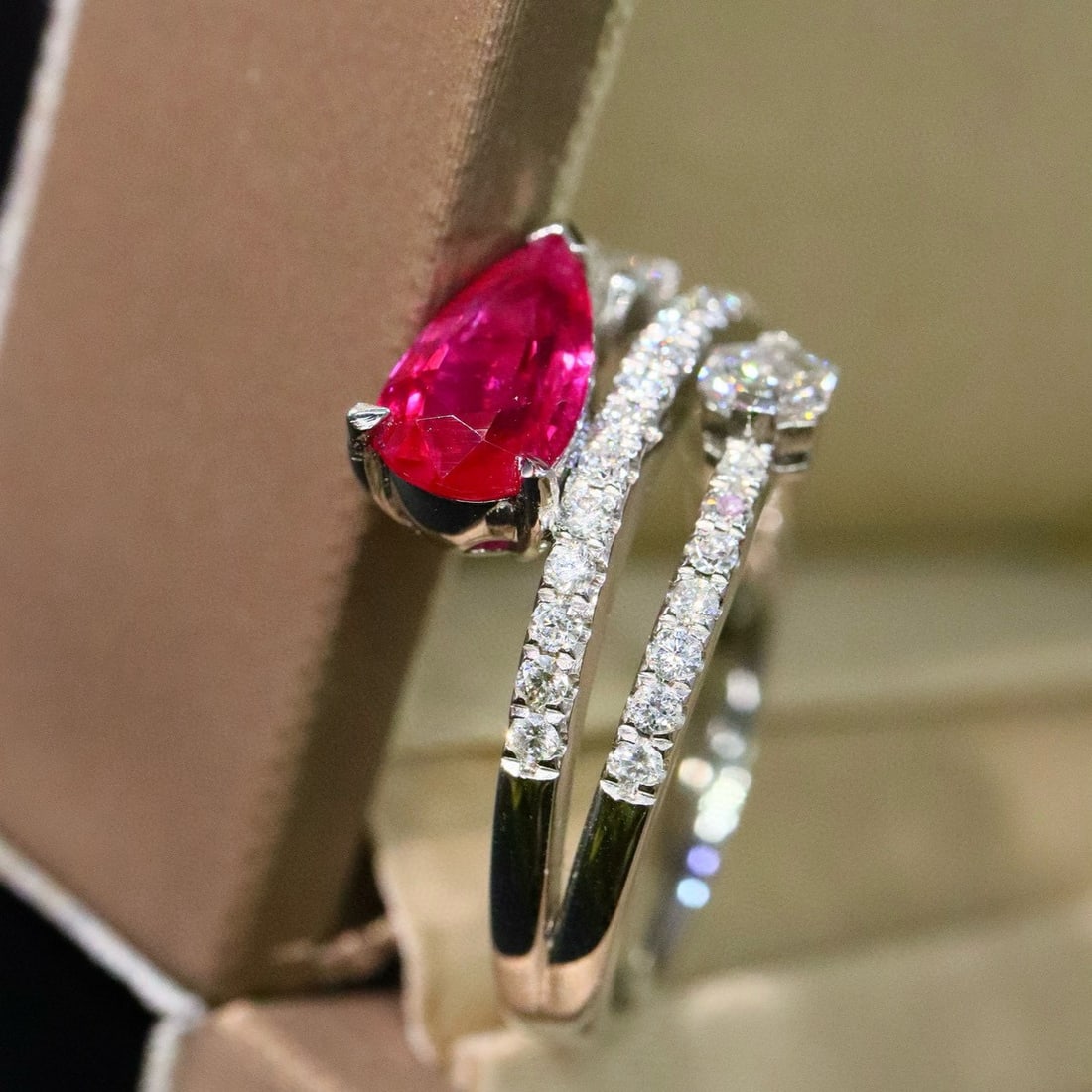 14k Gold 1.25 Ctw Natural Ruby & Diamond Ring - 2