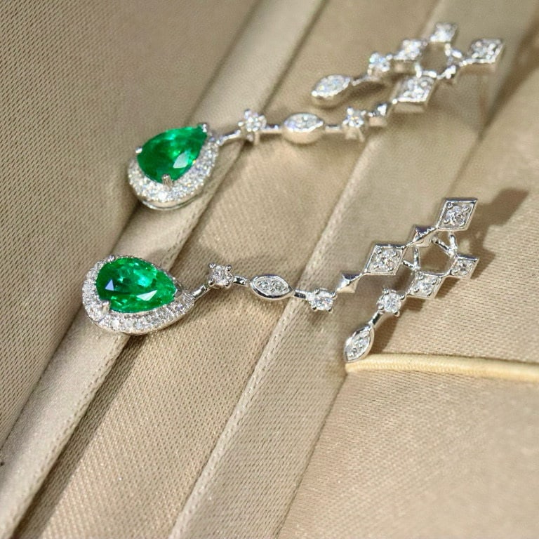 14k Gold 1.12 Ctw Vivid Green Natural Emerald & Diamond Earrings - 2