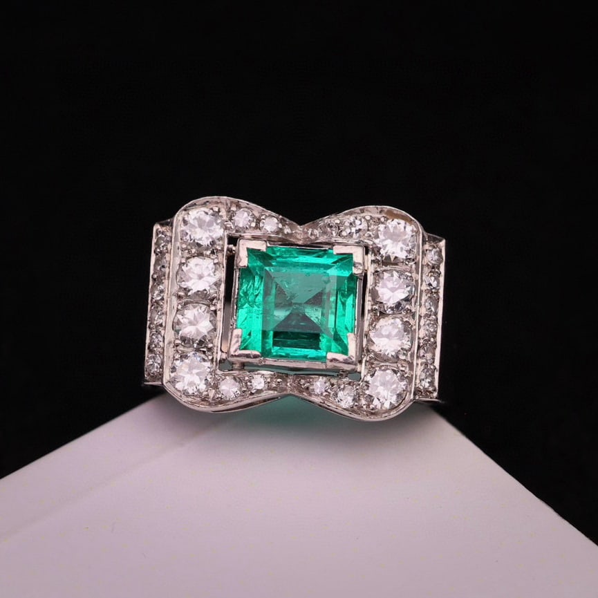 14k Gold 1.7 Ct Natural Emerald & Diamond Ring: Ref:230954305 // gold content:14k gold // ring size:7. 25us // // main gemstone:emerald // shape:rectangle // carat weight:1. 7ct // color:green // treatment:natural // // adjacent gemstone 2 :