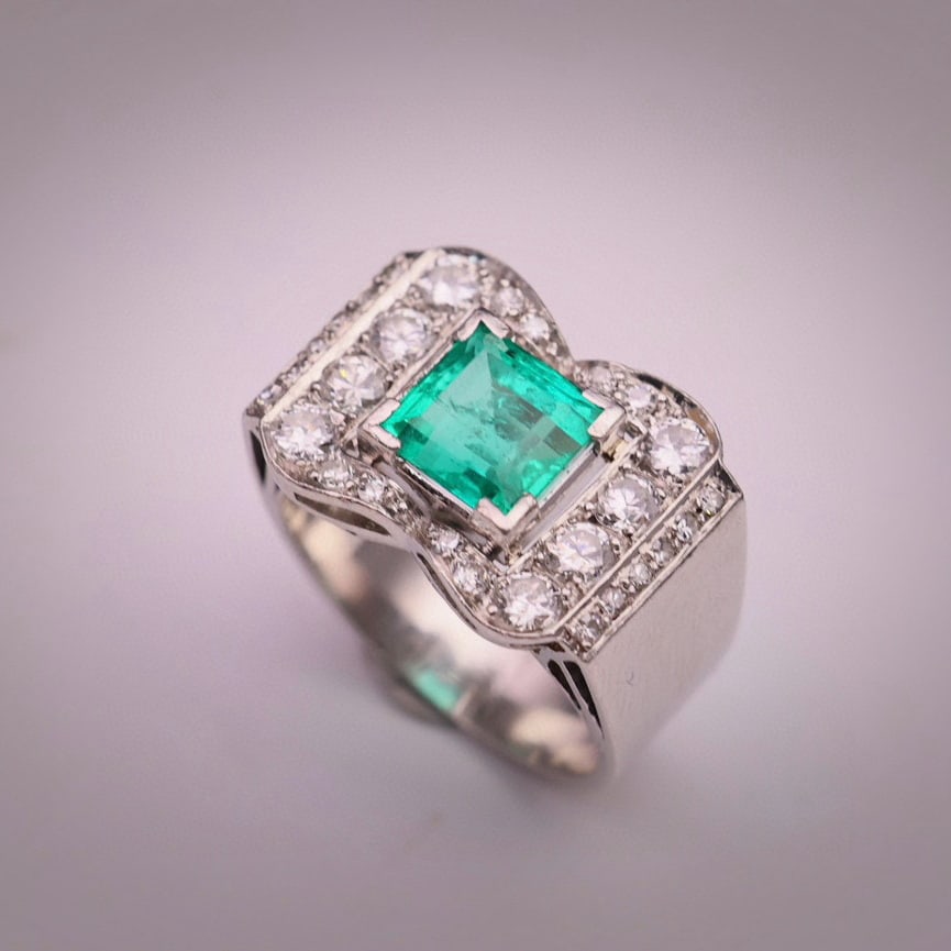 14k Gold 1.7 Ct Natural Emerald & Diamond Ring - 2