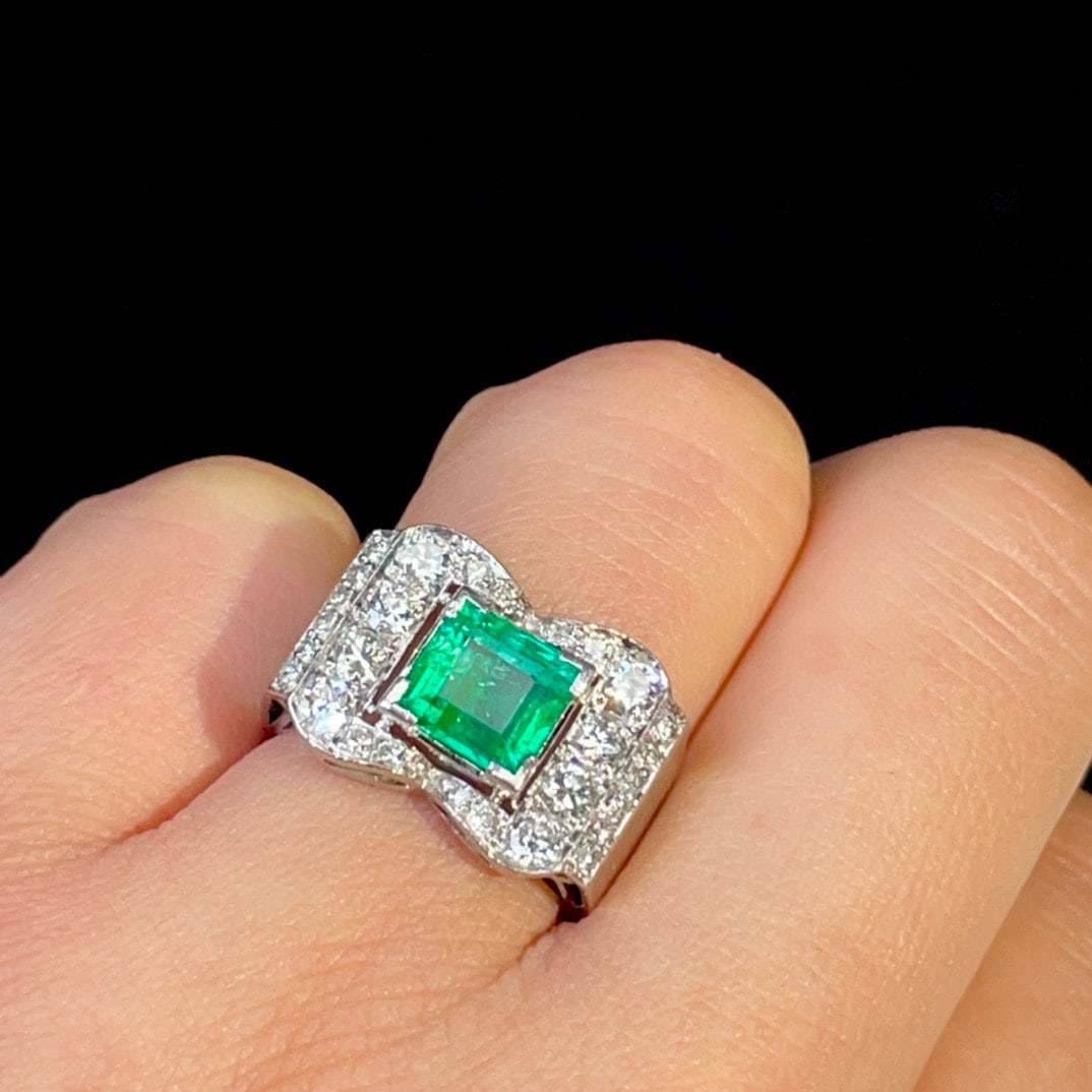 14k Gold 1.7 Ct Natural Emerald & Diamond Ring - 5