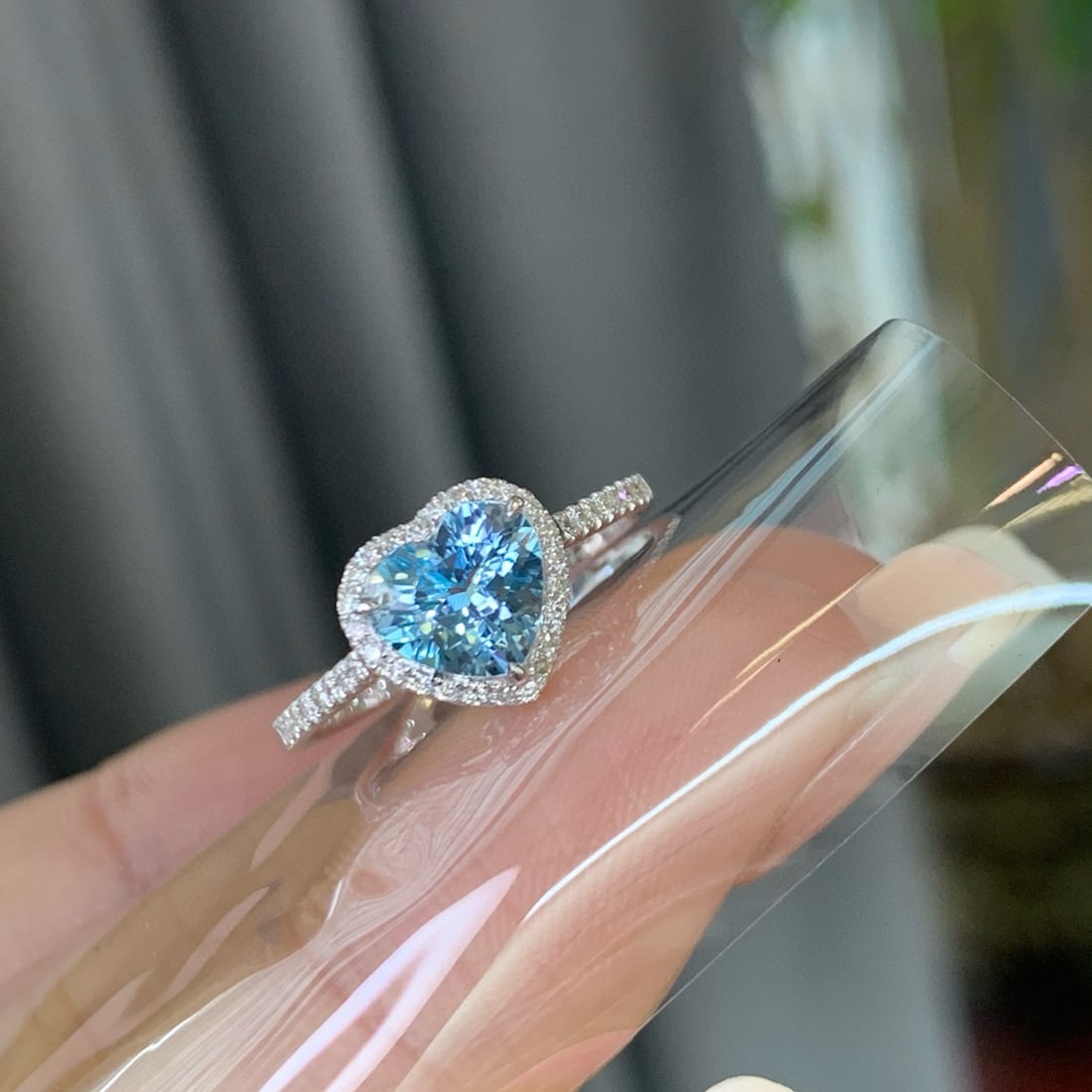 14k Gold 1.16 Ctw Natural Aquamarine & Diamond Ring - 2