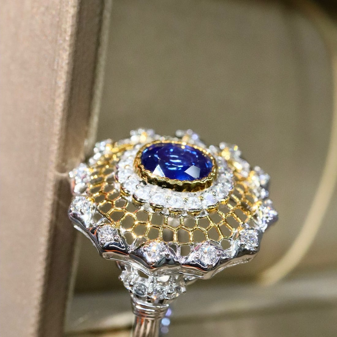 14k Gold 1.64 Ctw Natural Sapphire & Lab Grown Diamond Ring - 4