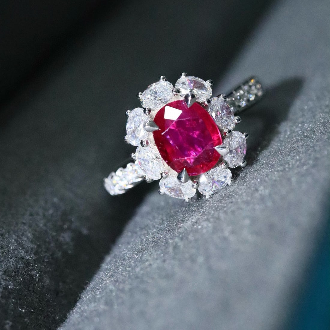 14k Gold 1.21 Ctw Natural Ruby & Diamond Ring - 3