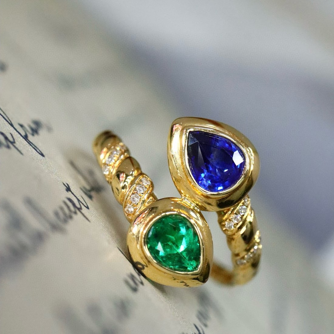 14k Gold 0.75 Ctw Natural Sapphire & Emerald & Toi Et Moi Ring - 5