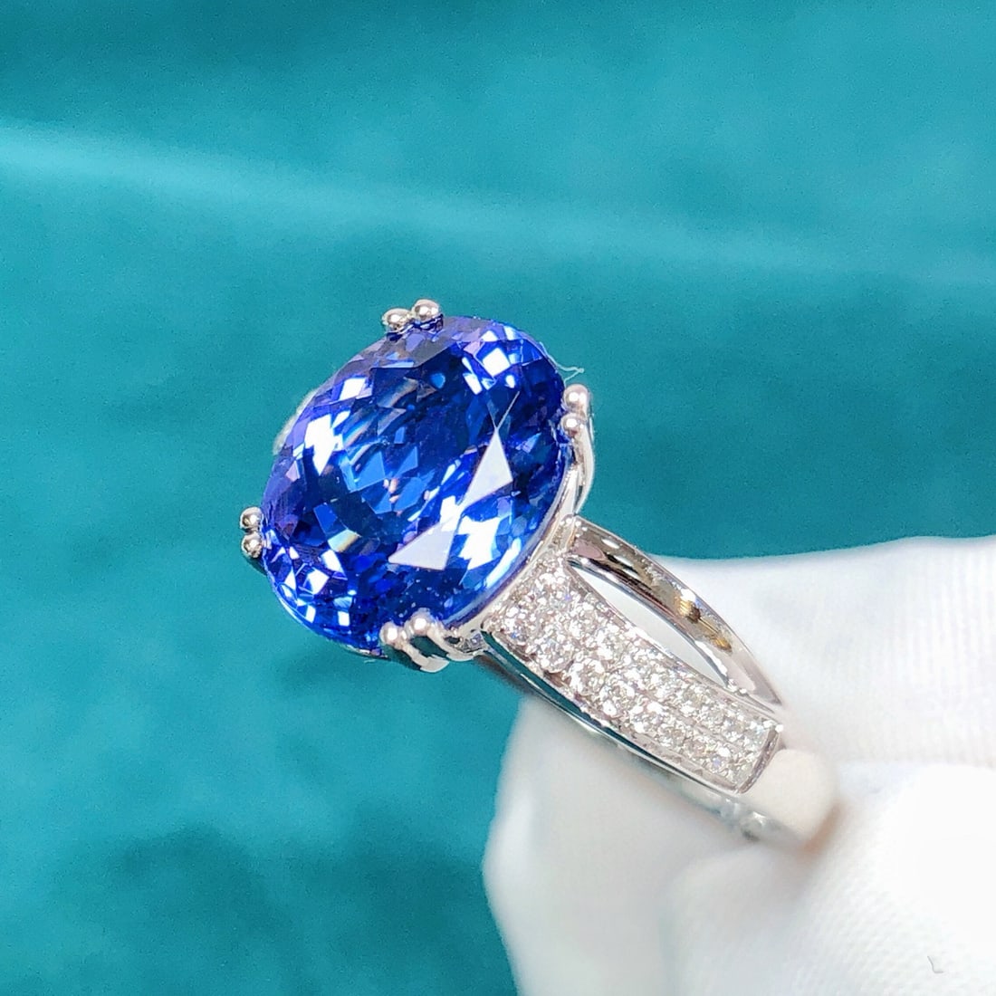 14k Gold 3.11 Ctw Natural Tanzanite & Diamond Ring - 2