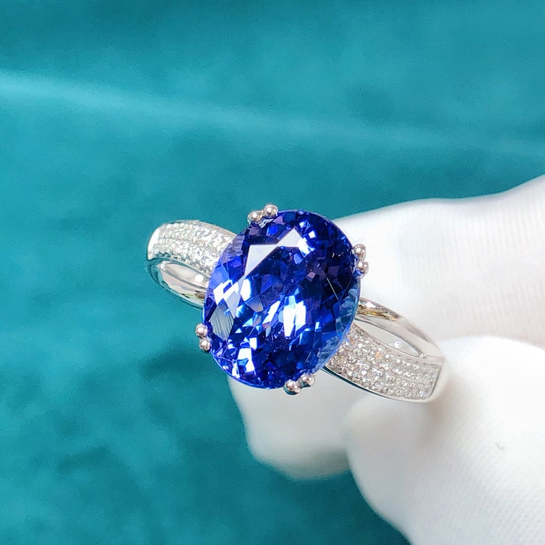 14k Gold 3.11 Ctw Natural Tanzanite & Diamond Ring - 3