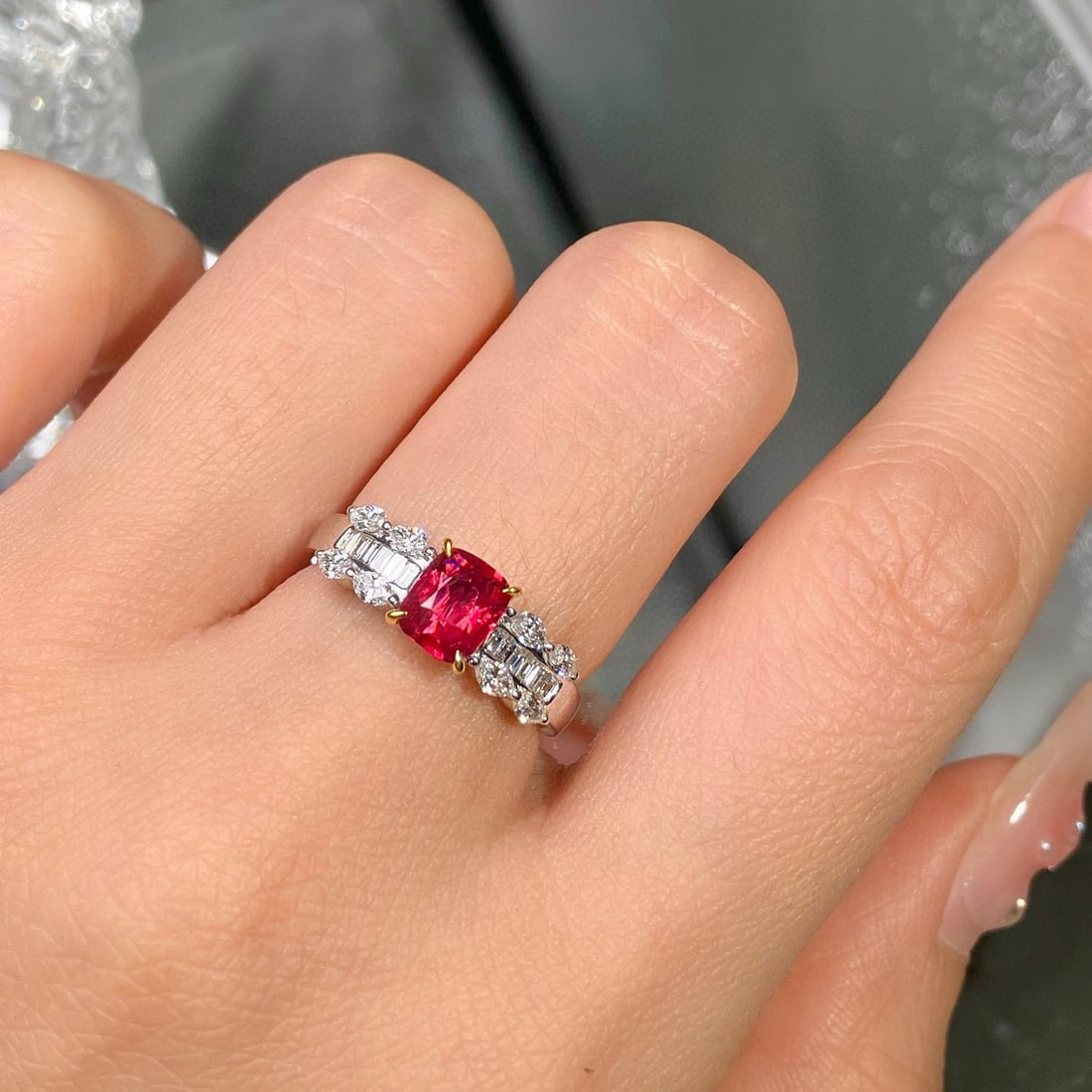 14k Gold 1.50 Ctw Natural Spinel & Diamond Ring - 4