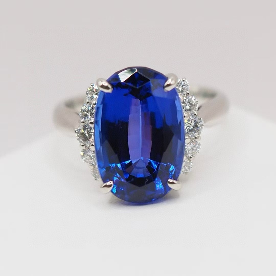 14k Gold 8.77 Ctw Natural Tanzanite & Diamond Ring - 4