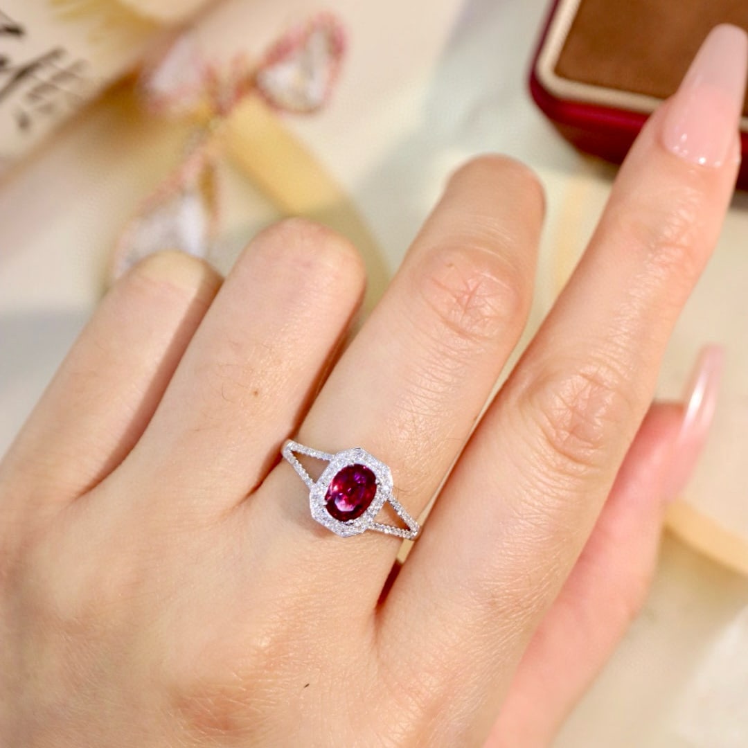 14k Gold 1.07 Ctw Natural Ruby & Diamond Ring - 4