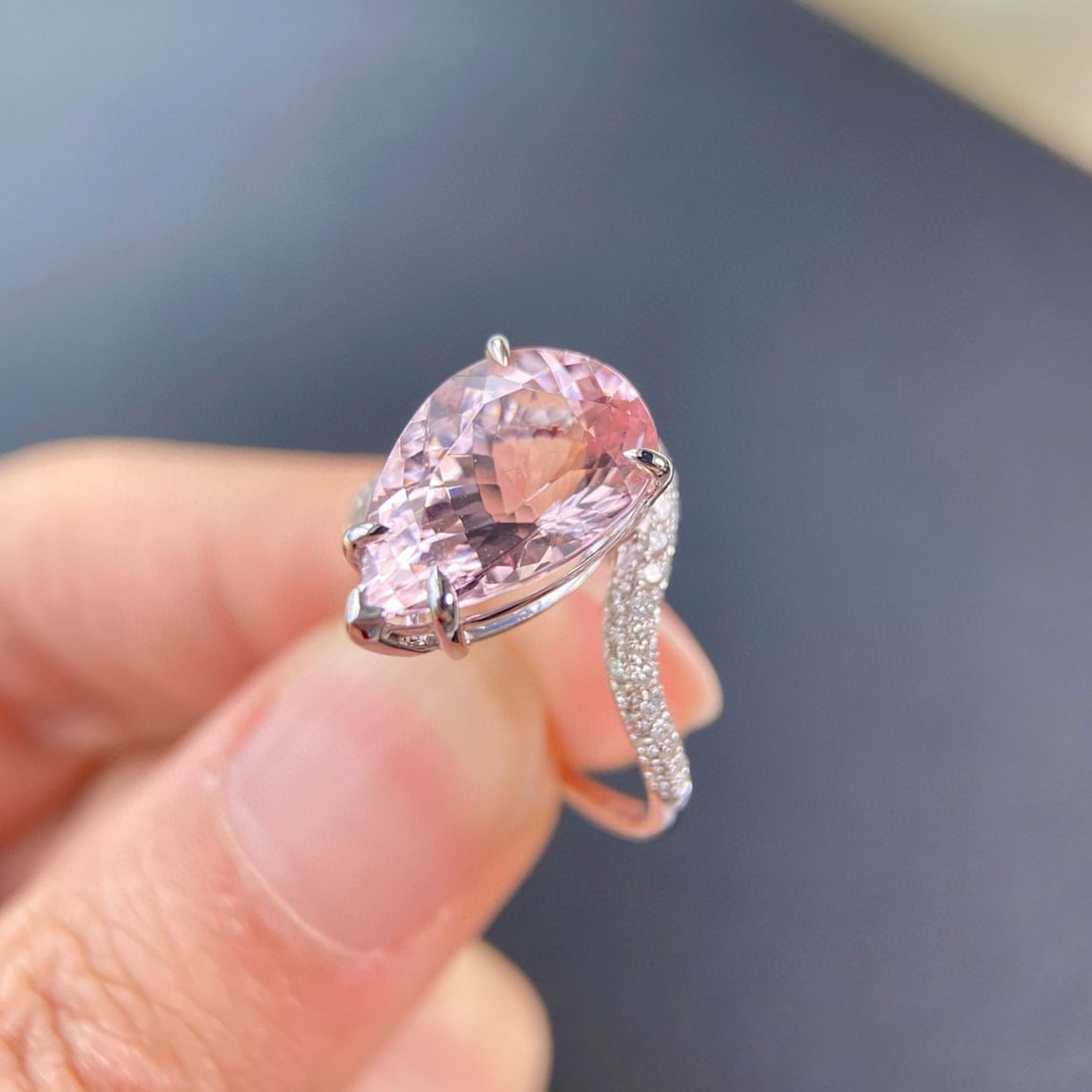 14k Gold 4.79 Ctw Natural Morganite & Diamond Ring - 3