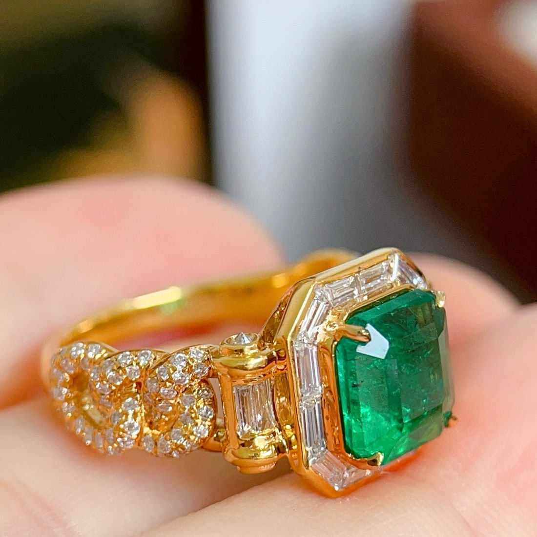 14k Gold 3.15 Ctw Vivid Green Natural Emerald & Diamond Ring - 5
