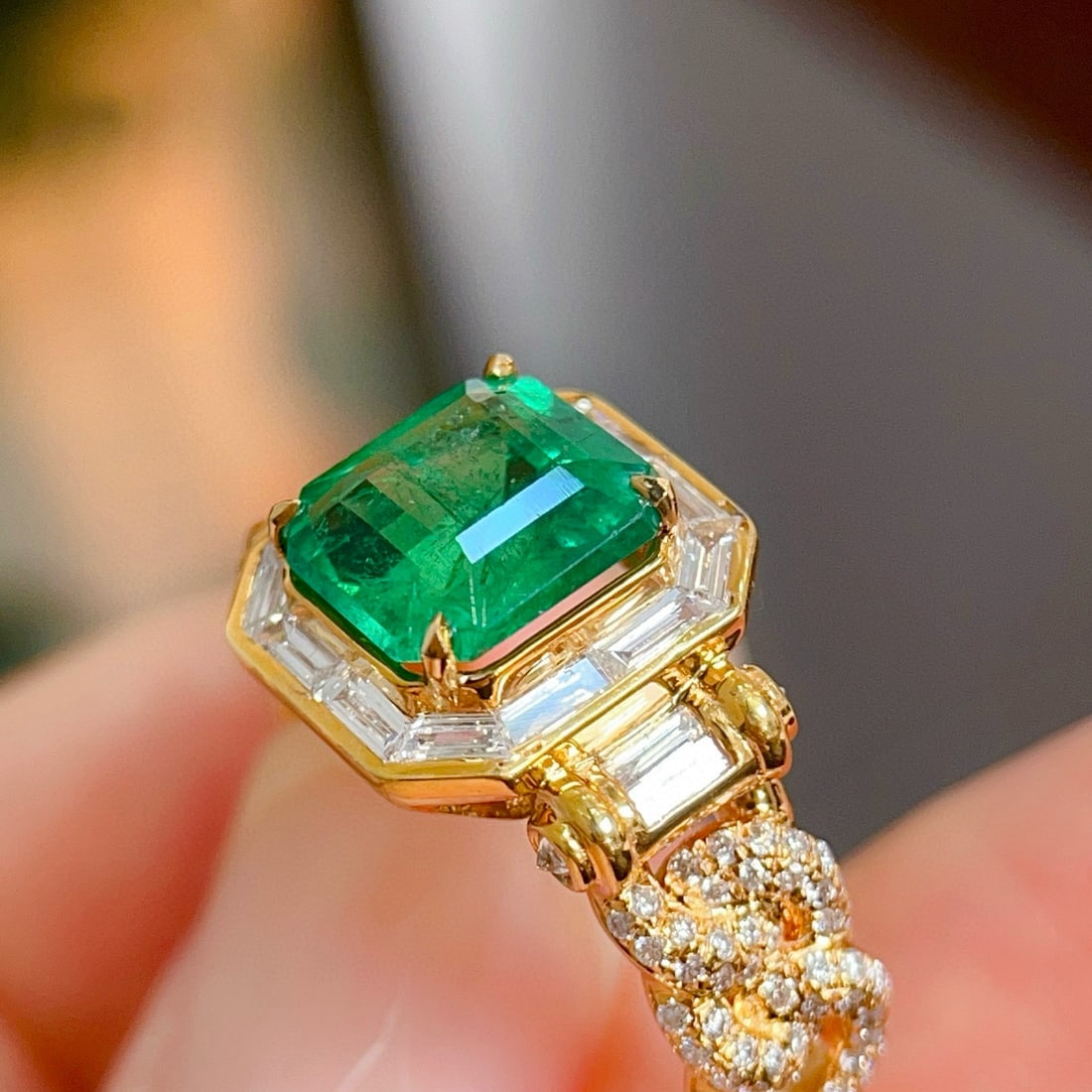 14k Gold 3.15 Ctw Vivid Green Natural Emerald & Diamond Ring - 6