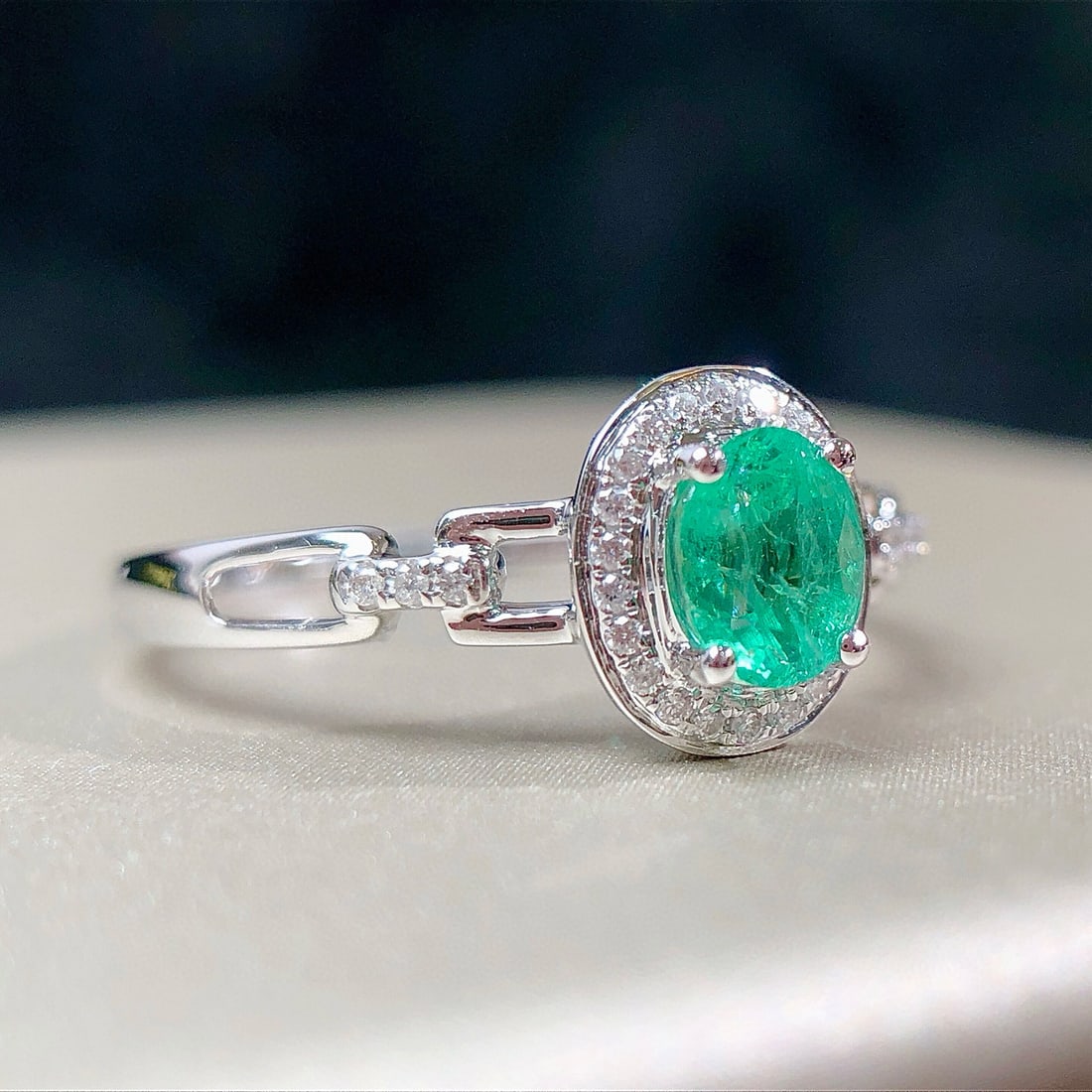 14k Gold 0.44 Ctw Natural Emerald & Diamond Ring - 3