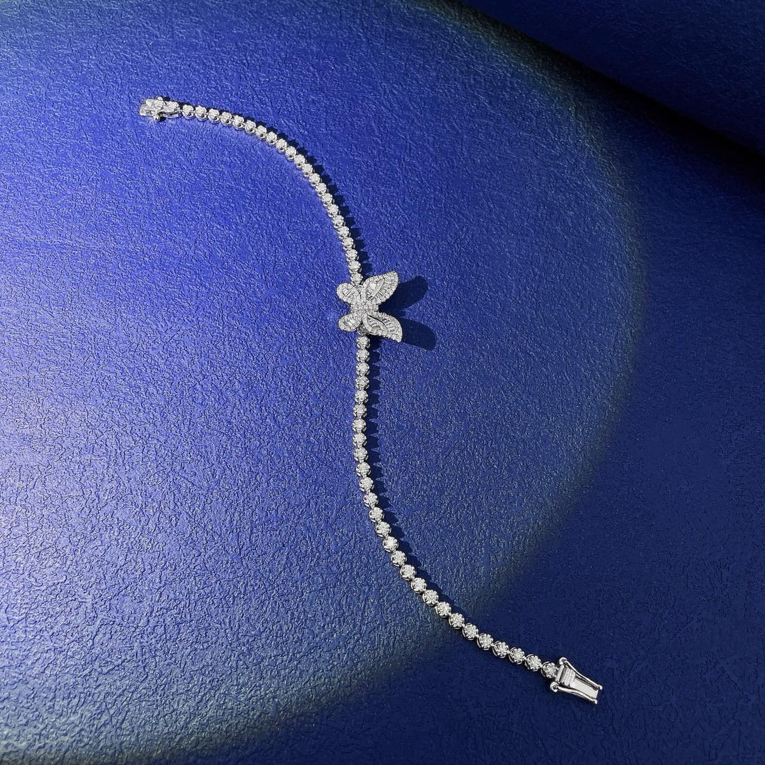 14k Gold 1.33 Ctw Natural H Diamond & Butterfly Bracelet - 2