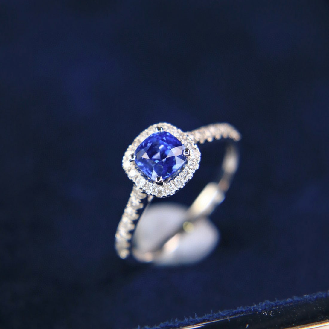 14k Gold 1.42 Ctw Natural Sapphire & Diamond Ring - 4