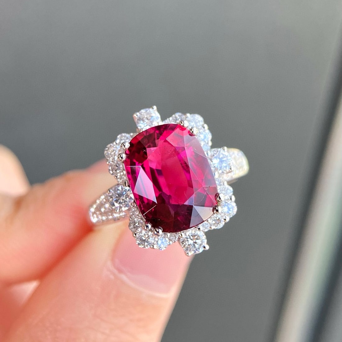 14k Gold 4.56 Ctw Natural Tourmaline & Diamond Ring: Ref:230954360 // gold content:14k gold // ring size:7. 25us // // main gemstone:tourmaline // shape:cushion // carat weight:3. 82ct // color:red // treatment:natural // // adjacent gemstone 2 : diamon