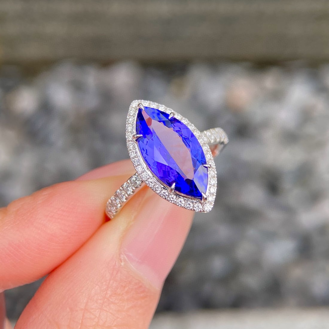 14k Gold 3.04 Ctw Natural Tanzanite & Diamond Ring - 2