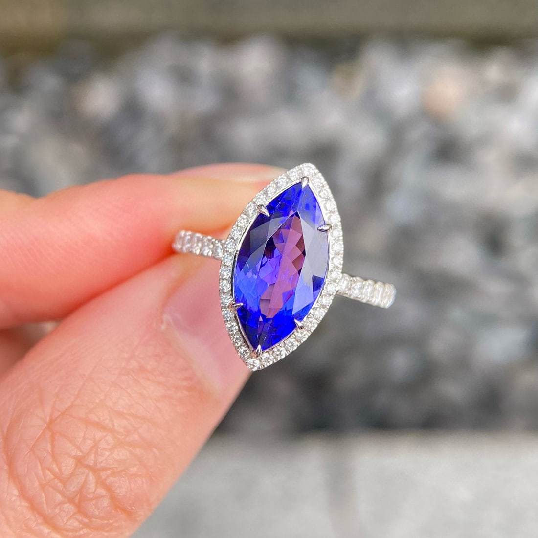 14k Gold 3.04 Ctw Natural Tanzanite & Diamond Ring - 3