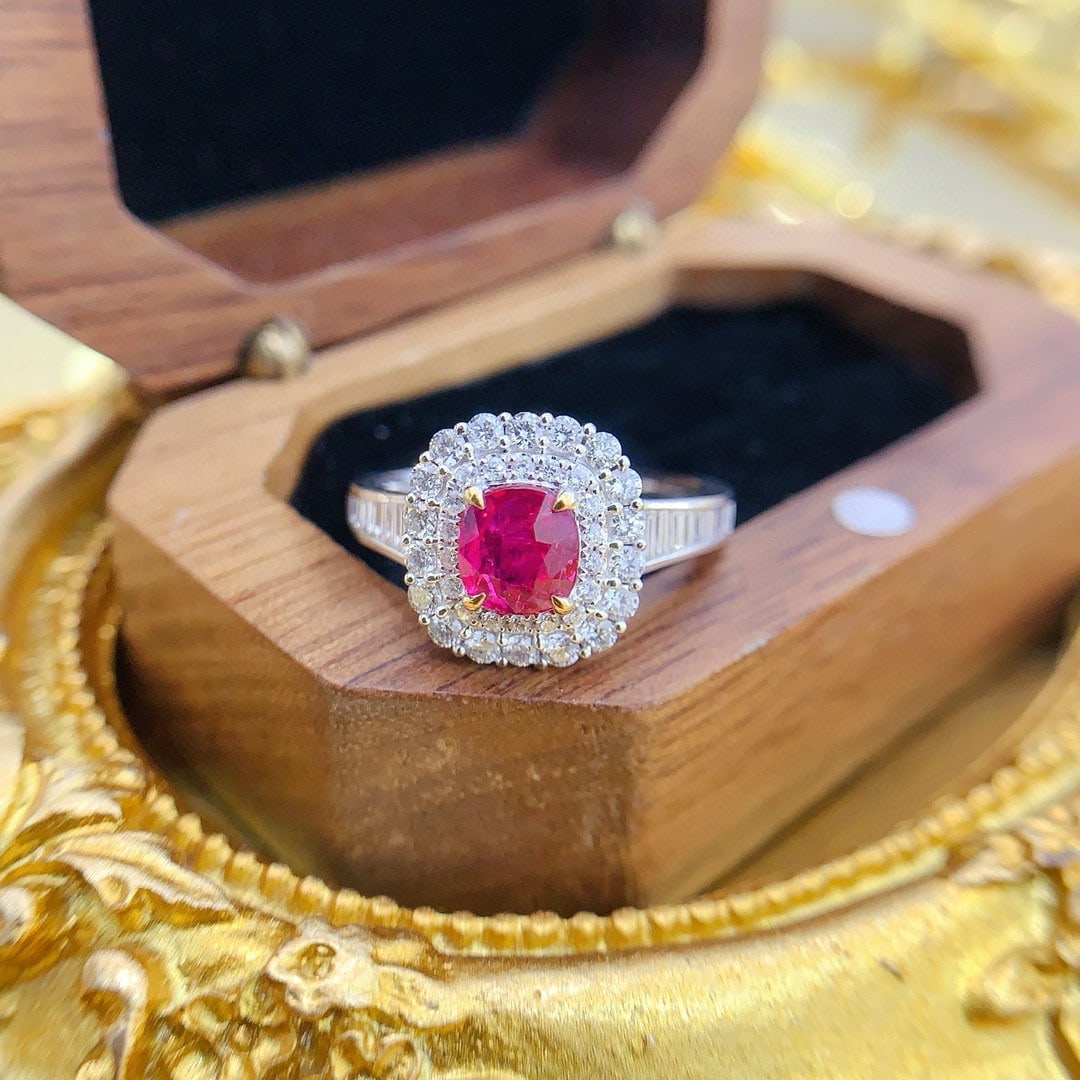 14k Gold 1.72 Ctw Natural Ruby & Diamond Ring: Ref:230954363 // gold content:14k gold // ring size:7. 25us // // main gemstone:ruby // shape:cushion // carat weight:1. 03ct // color:red // treatment:natural // // adjacent gemstone 2 : diamond // s