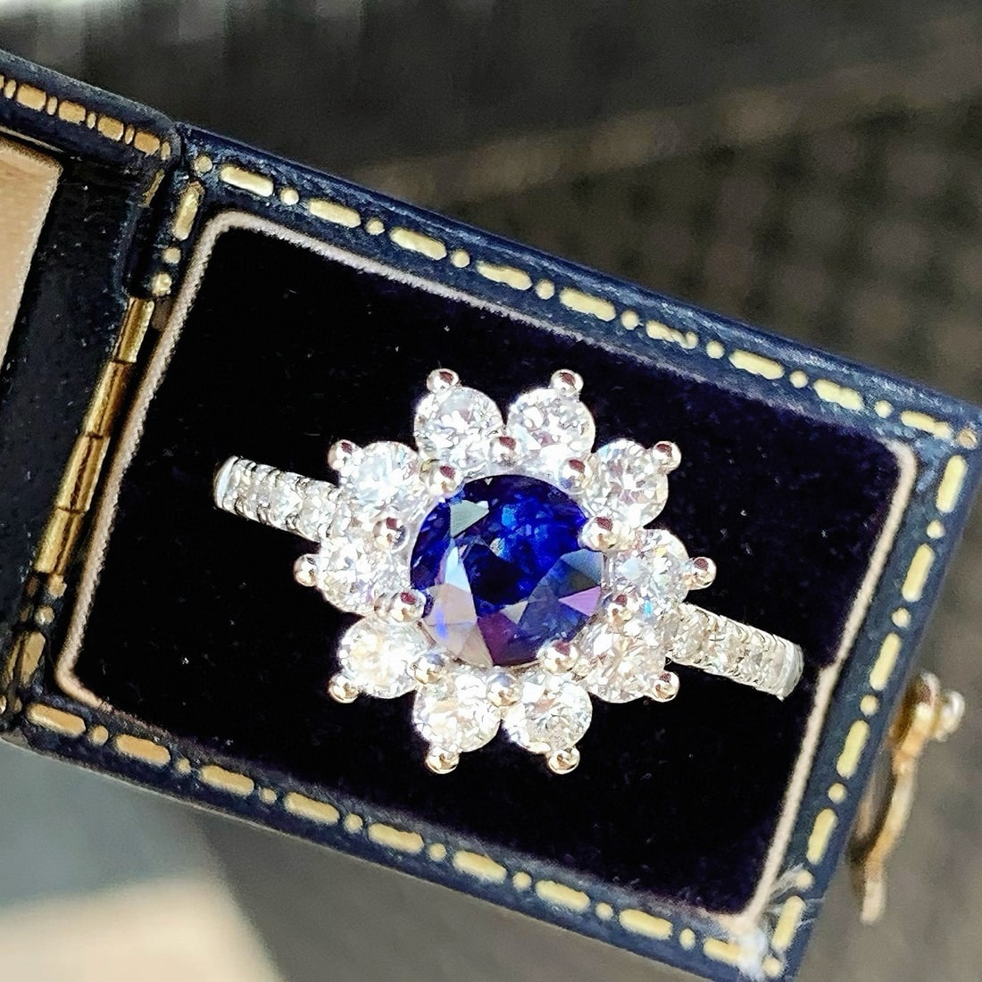 14k Gold 2.24 Ctw Natural Sapphire & Diamond Ring - 2