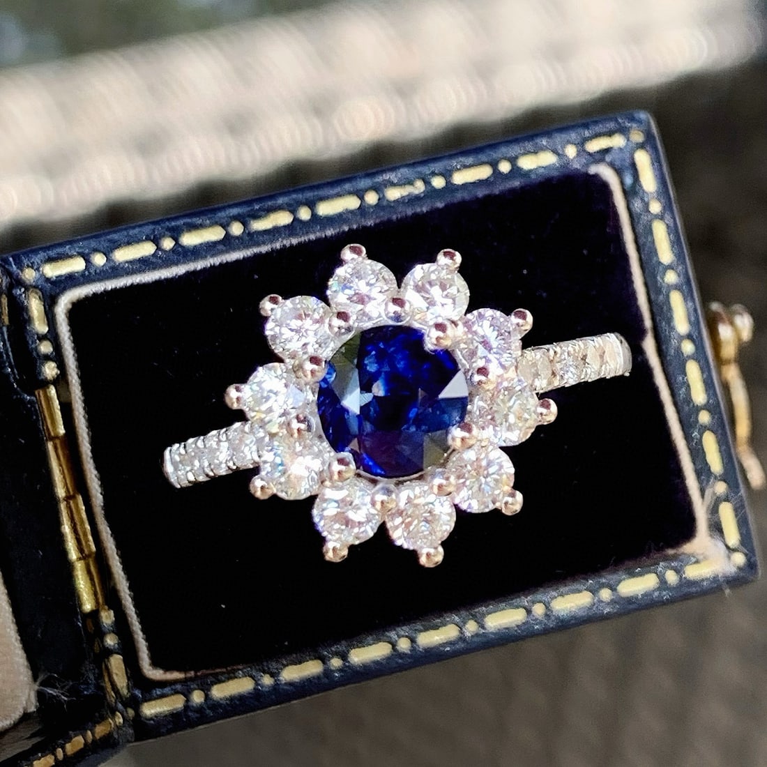 14k Gold 2.24 Ctw Natural Sapphire & Diamond Ring - 3