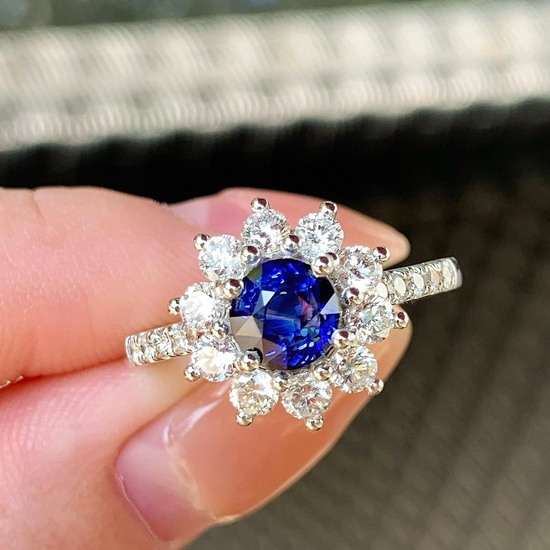 14k Gold 2.24 Ctw Natural Sapphire & Diamond Ring - 6