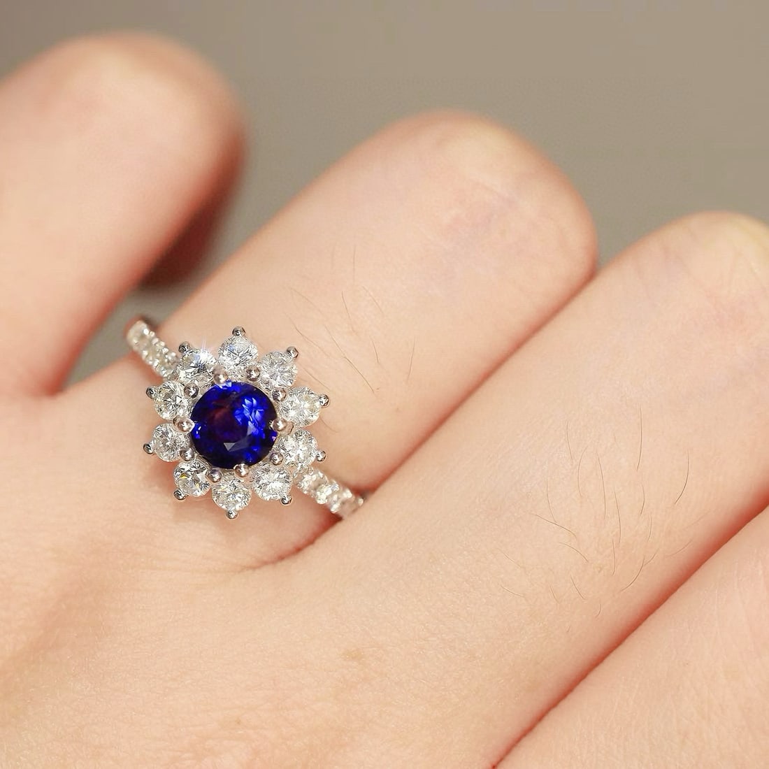 14k Gold 2.24 Ctw Natural Sapphire & Diamond Ring - 7