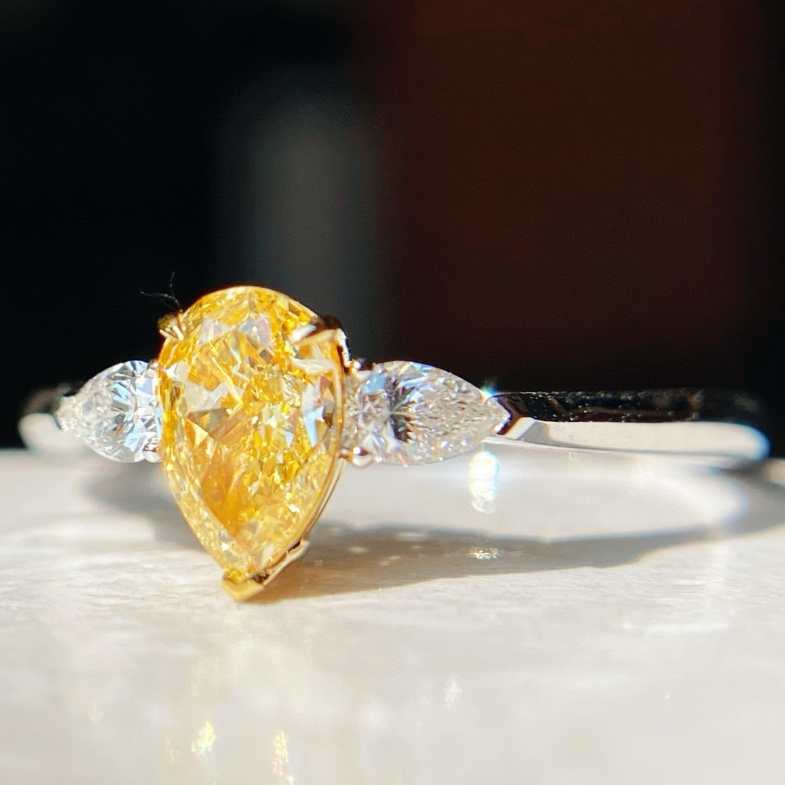 14k Gold 0.71 Ctw Natural Yellow Diamond & Diamond Ring - 3