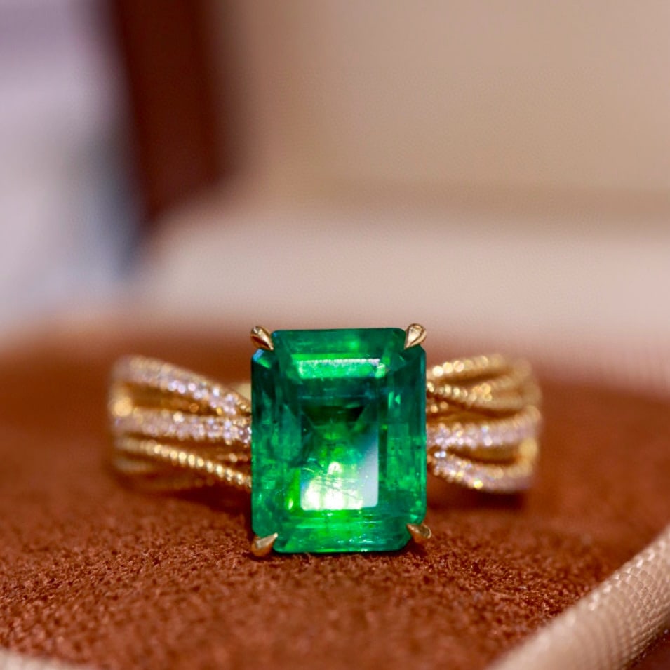 14k Gold 1.92 Ctw Vivid Green Natural Emerald & Diamond Ring - 5