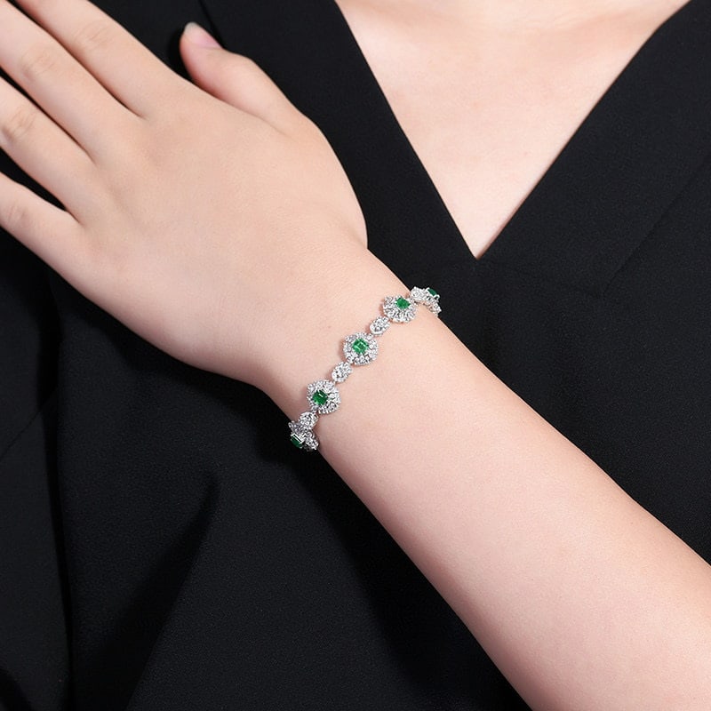 14k Gold 2.25 Ctw Vivid Green Natural Emerald & Diamond Bracelet - 7