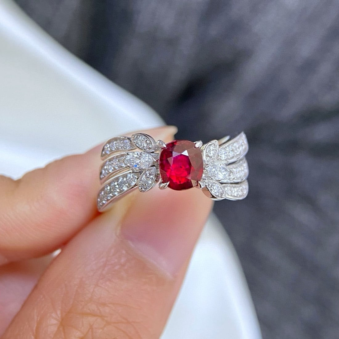 14k Gold 1.44 Ctw Natural Ruby & Diamond Ring - 3