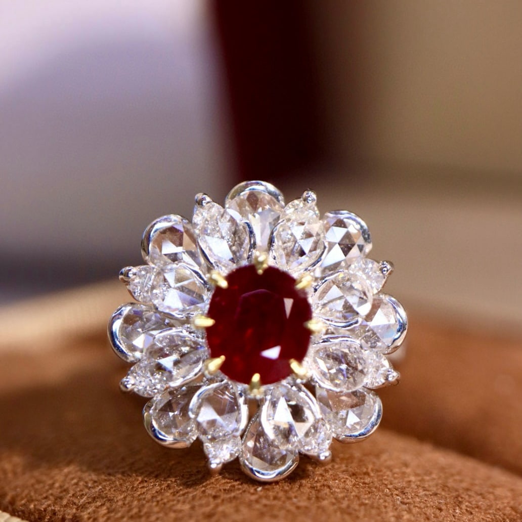 14k Gold 2.70 Ctw Natural Ruby & Diamond Ring - 4