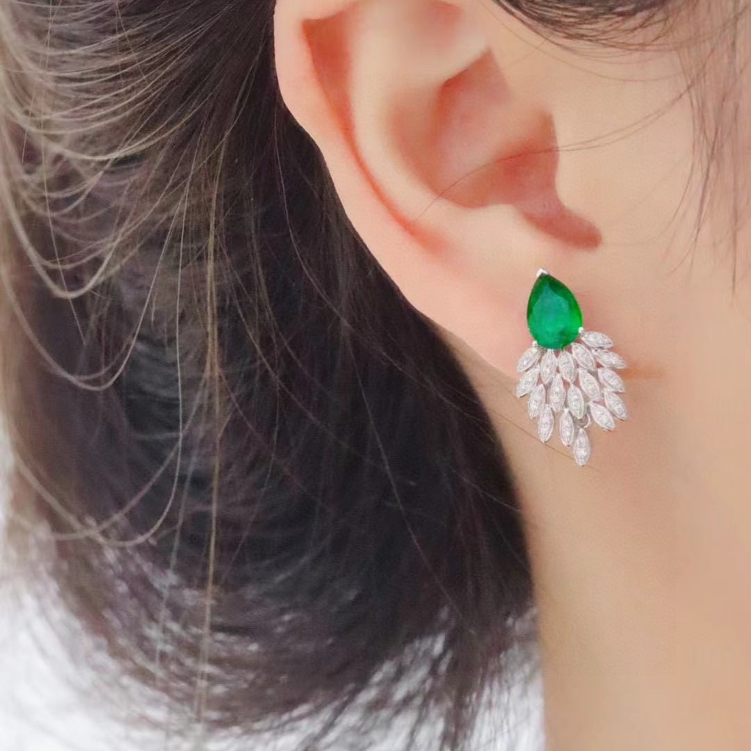 14k Gold 2.21 Ctw Vivid Green Natural Emerald & Diamond Earrings - 5